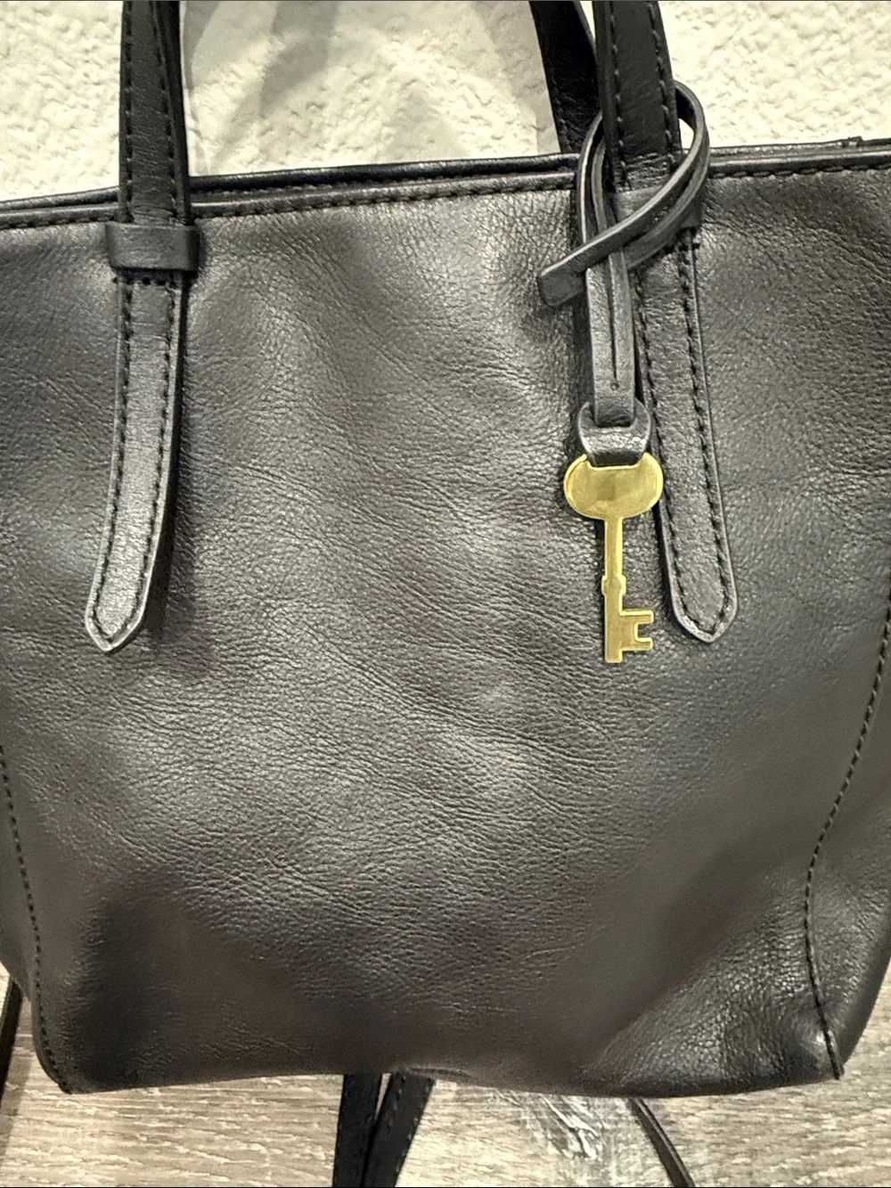 Fossil Camilla convertible black leather backpack purse.